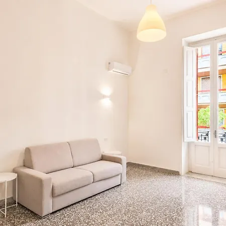 Apartment Celentano 61 *